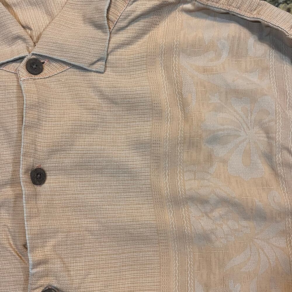 Tommy Bahama Men’s XXL 100% Silk Hawaiian Aloha Shirt Floral Pattern Beige Tan